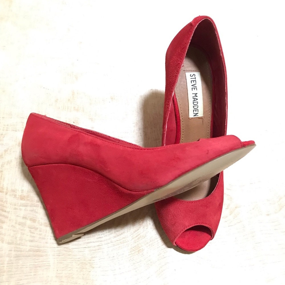 Steve Madden Leather Red Wedges Size 5.5